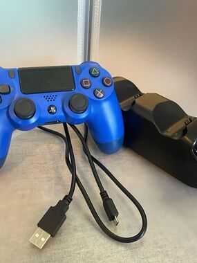 Sony Blue DualShock 4 Wireless Controller with Charger Dock